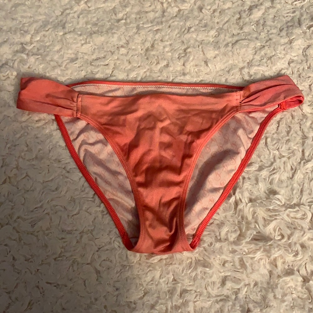 Victoria secret bottoms.